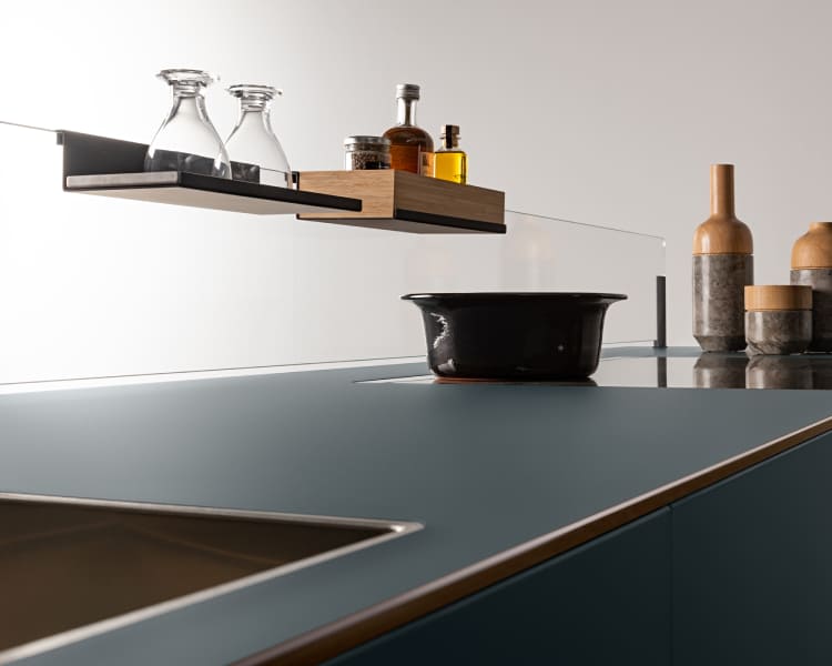 Find Your Ideal Kitchen Style with Glass splashguard.